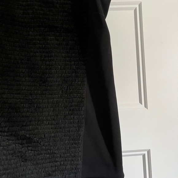 Mountain Hardwear
Polartec High Loft Vest - Men's 2XL - Picture 10 of 16